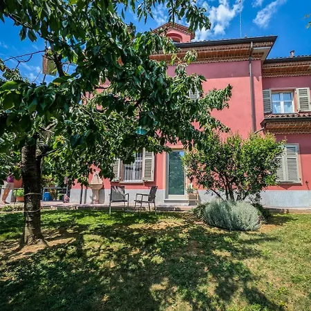 Casa Giardino Aromatico Tra Langhe And Monferrato * San Damiano dʼAsti